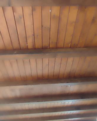 tegole portoghesi, e legno lamellare 