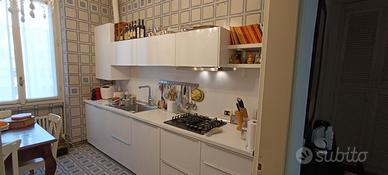 Cucina Ikea completa di elettrodomestici