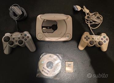 PSOne Funzionante + 2 Joypad + Memory Card + Gioco