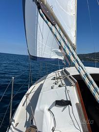 BARCA A VELA - JANNEAU SANGRIA (8 m )