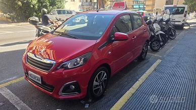 Peugeot 108 VTi 72 5 porte Allure km2400 unipro