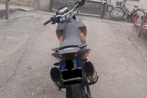 KTM 690 Supermoto - 2008