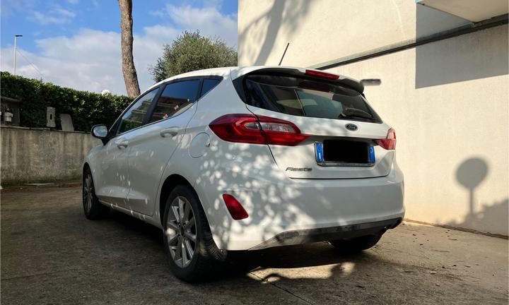Ford Fiesta 1.1 benzina