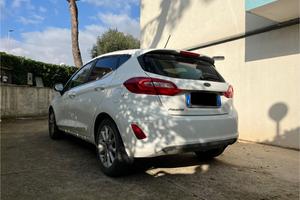Ford Fiesta 1.1 benzina