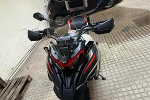 Moto Benelli TRK702