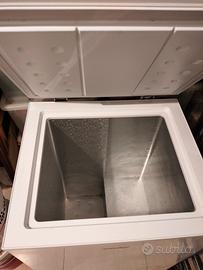 congelatore a pozzetto 100 litri in buoni condizio