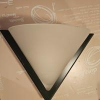 Lampada da muro triangolare Albani