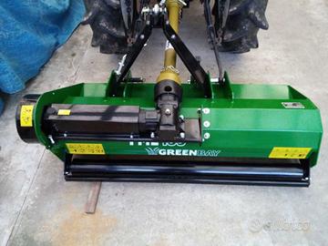 Trincia erba per trattore