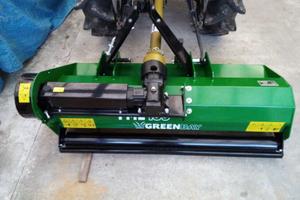 Trincia erba per trattore