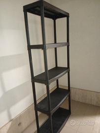 Scaffale resistente 