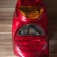 Fanale sx Jeep Cherokee