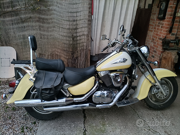 Suzuki intruder 1500 LC