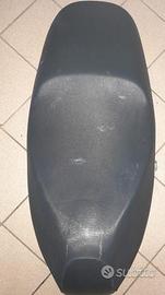 Sella aprilia leonardo 125/150 anno 1999/2002 usat