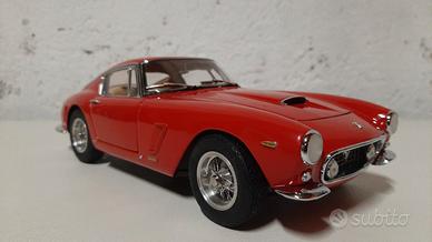 Ferrari 250 GT SWB 1961 CMC scala 1.18