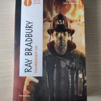 "Fahrenheit 451" di Ray Bradbury