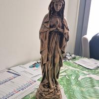Statua della Madonna di ,,Lourdes"