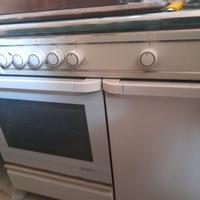Cucina a gas metano con forno