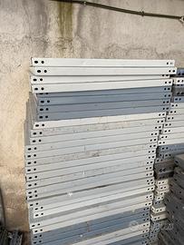Scaffali