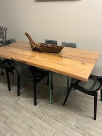 Tavolo in vero legno con 6 sedie Devina Nais