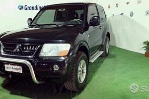Mitsubishi Pajero 3.2 160 CV ANNO 2004