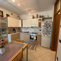 2 LOCALI A CASTELLO DI GODEGO