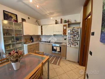 2 LOCALI A CASTELLO DI GODEGO