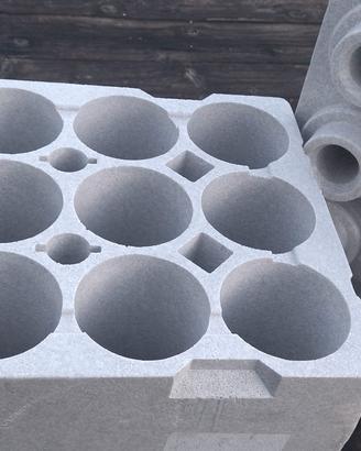Cassa termica per bottiglie.