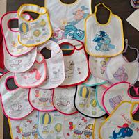 22 bavaglini con retro in plastica e maxi bavaglin