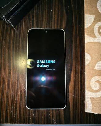 Samsung Galaxy S24 256g