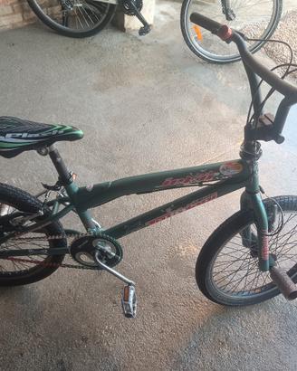 BMX professionale sterzata a 360
