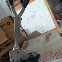 Tendireggia manuale per reggia  mm12