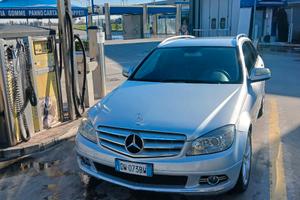 MERCEDES-BENZ C 220 CDI S.W. Avantg.