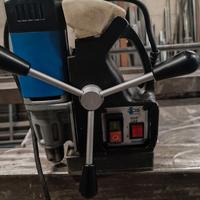 Fresa magnetica a colonna  MAB100 + set frese
