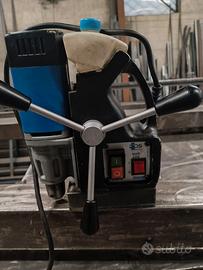 Fresa magnetica a colonna  MAB100 + set frese