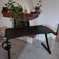 Scrivania Gaming Trust GXT709 Luminus RGB