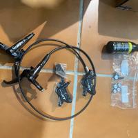 Freni XT 4 pistoni con upgrade