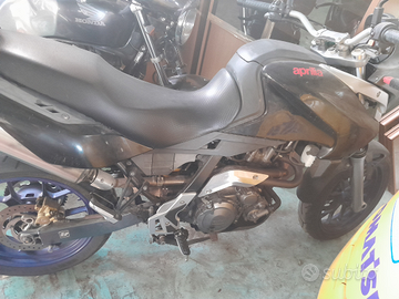 Moto aprilia usato