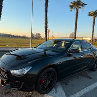 Maserati Ghibli 430cv