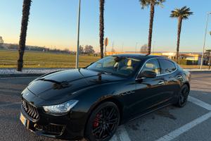 Maserati Ghibli 430cv