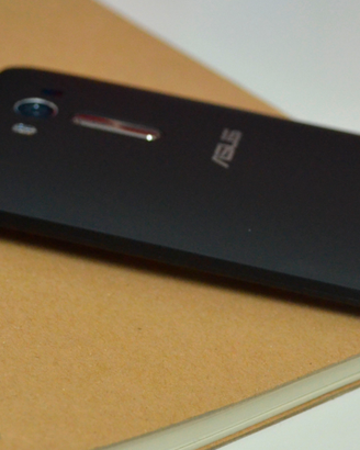 Smartphone Asus Zenfone 2 Laser - 16 GB pari nuovo