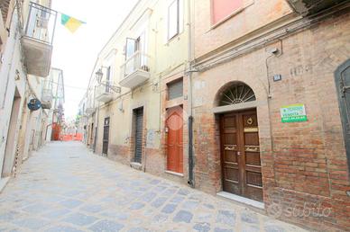 CASA INDIPENDENTE A LUCERA