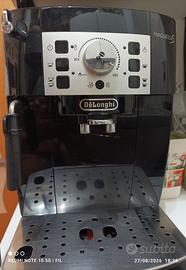 Macchina da caffè  DeLonghi  MAGNIFICA 