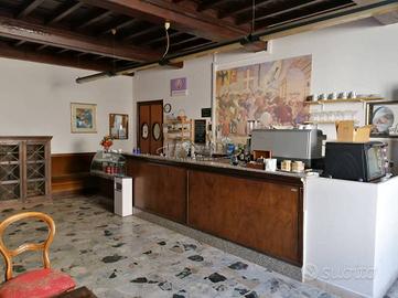 Immobile di 300 m² con più di 5 locali a Sansepolc