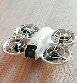 DJI Neo Fly More Combo con garanzia e accessori