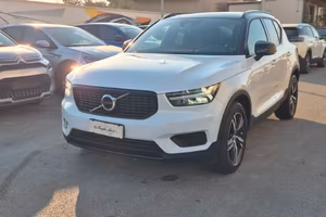 Volvo XC40 D3 AWD R-design (TETTO APRIBILE) - 2019