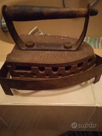 Ferro da Stiro antico 