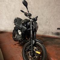 Yamaha MT-03 660 nera, depotenziata a 35kW