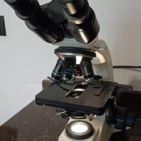 microscopio biologico 