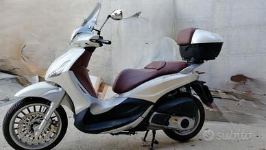 Piaggio Beverly 300 i.e.
