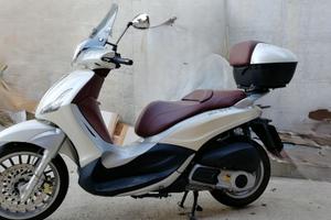 Piaggio Beverly 300 i.e.